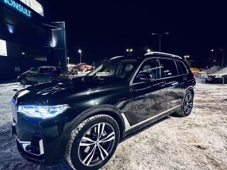 BMW X7 3.0 195kW
