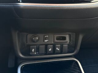 Mitsubishi Outlander Facelift Luxury 4WD PHEV 2.4 165кВ