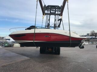 Sea Ray 230 Sun Sport 4.5 MerCruiser ECT 4.5L MPI Bravo III MCM  250 HJ  - 140h