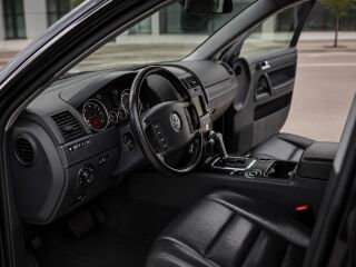 Volkswagen Touareg Executive Edition 3.0 165кВ