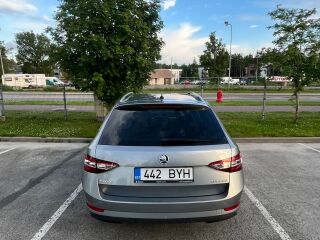 Skoda Superb 1.8 132kW
