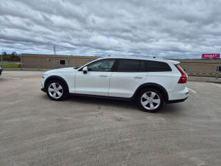 Volvo V60 Cross Country D4 AWD 2.0 140кВ