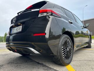 Nissan LEAF N-Connecta II 90kW