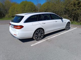 Mercedes-Benz E 300 de T AVANTGARDE 2.0 143kW
