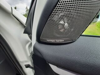 BMW X1 M-Pakett xDrive 2.0 140кВ
