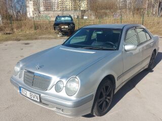 Mercedes-Benz E 240 2.6 125kW