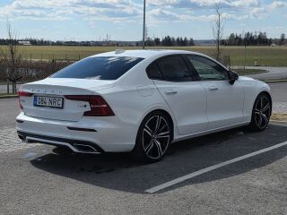 Volvo S60 T5 AWD R-Design 2.0 184kW