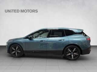 BMW iX xDrive 50 385кВ