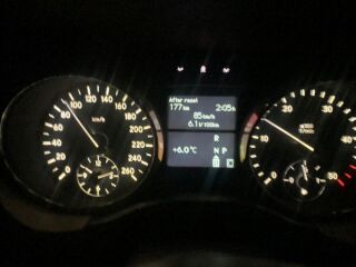 Mercedes-Benz R 320 Long 3.0 V6 165kW