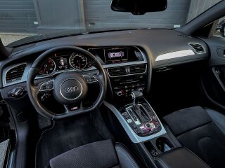 Audi A4 S-line Plus Quattro 3.0 180кВ
