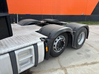 Mercedes-Benz Actros 2545 6x2/4 330kW