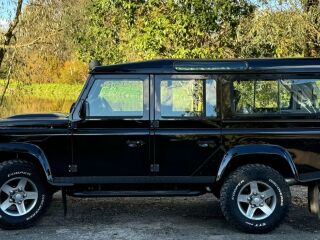 Land Rover Defender Experience 2.4 90kW