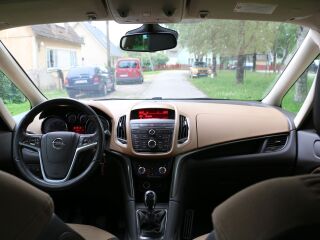 Opel Zafira Tourer Elegance 2.0 R4 TDI 96kW