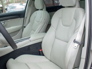 Volvo V90 Cross Country PRO Intelli Safe PRO Xenium Wntr 2.0 T6 AWD 235kW