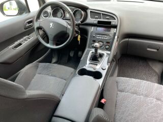 Peugeot 3008 1.6 115кВ