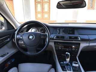 BMW 730 Long 3.0 180кВ
