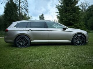 Volkswagen Passat Executive 2.0 176кВ