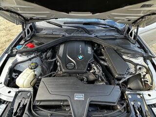 BMW 320 d xDrive LCI M sportpakett 2.0 140kW