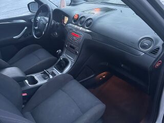 Ford S-MAX 1.8 92kW