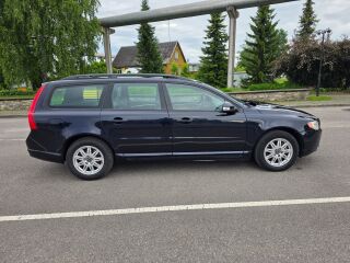 Volvo V70 MOMENTUM 2.4 120kW