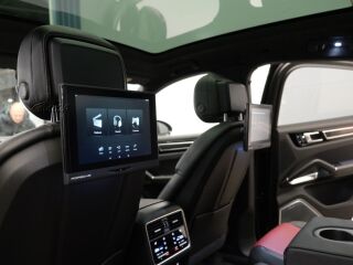 Porsche Cayenne Turbo S E-Hybrid 4.0 500кВ