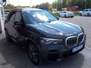 BMW X5 xDrive30d M Sports package 3.0 210kW