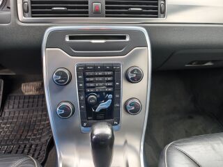 Volvo S80 Momentum MY2012 2.0 120kW