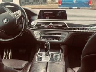 BMW 750 4.4 V8 330кВ