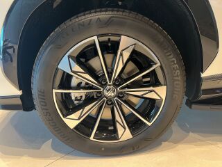 MG HS PHEV Luxury 1.5 R4 200кВ