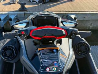 Sea-Doo RXT-X 300 RS Triple Black Audio 217кВ
