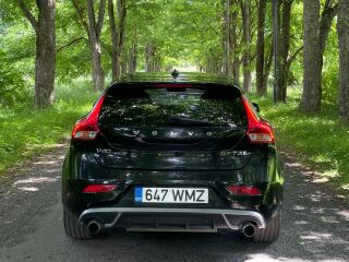 Volvo V40 1.5 112кВ
