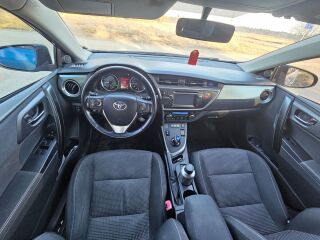 Toyota Auris 1.8 73kW