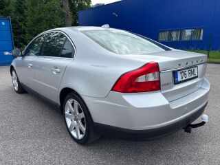 Volvo S80 Momentum 2.4 D5 120kW
