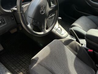 Toyota Avensis 2.0 108кВ
