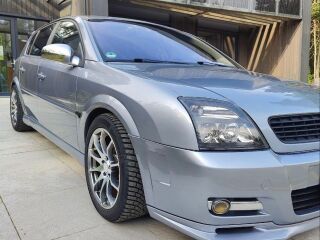Opel Signum 3.2 155kW