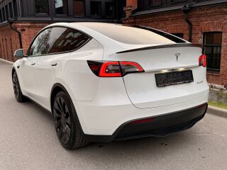 Tesla Model Y PERFORMANCE 393kW