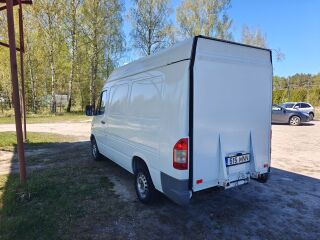 Mercedes-Benz Sprinter 2.1 60кВ