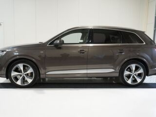 Audi Q7 S-LINE 3.0 V6 TFSI 245kW