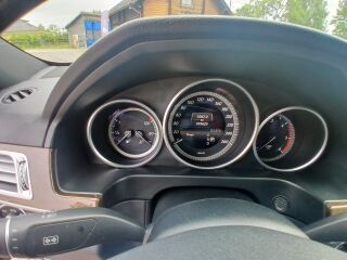 Mercedes-Benz E 250 Elegance 2.1 D 150кВ