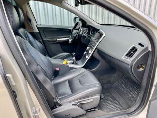 Volvo XC60 Classic Summum AWD 2.4 D4 140kW
