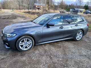 BMW 330 M-Pakett 2.0 R4 215kW