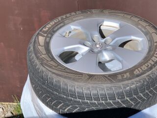 Toyota RAV4 Luxury Plus Technology Pakett MultiDrive S 2.0 Dynamic Force 129кВ