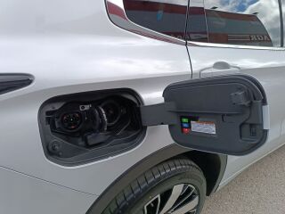 Mitsubishi Outlander Instyle Plus Luxury 4WD 2.4 PHEV 225kW