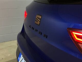 SEAT Leon ST Cupra 300 4Drive 2.0 221kW