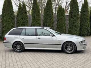 BMW 540 4.4 V8 210kW