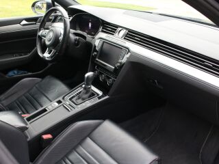 Volkswagen Passat R-line 2.0 176kW