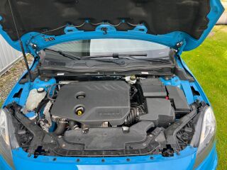 Volvo V40 R-Design 1.6 D2 84kW