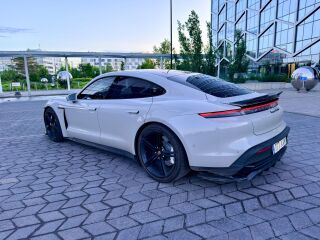 Porsche Taycan Turbo 500kW
