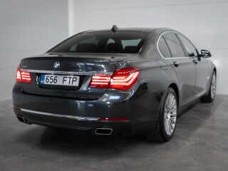 BMW 740 Facelift xDrive 3.0 230кВ