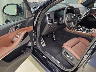 BMW X7 xDrive30d M-Sport 3.0 195кВ